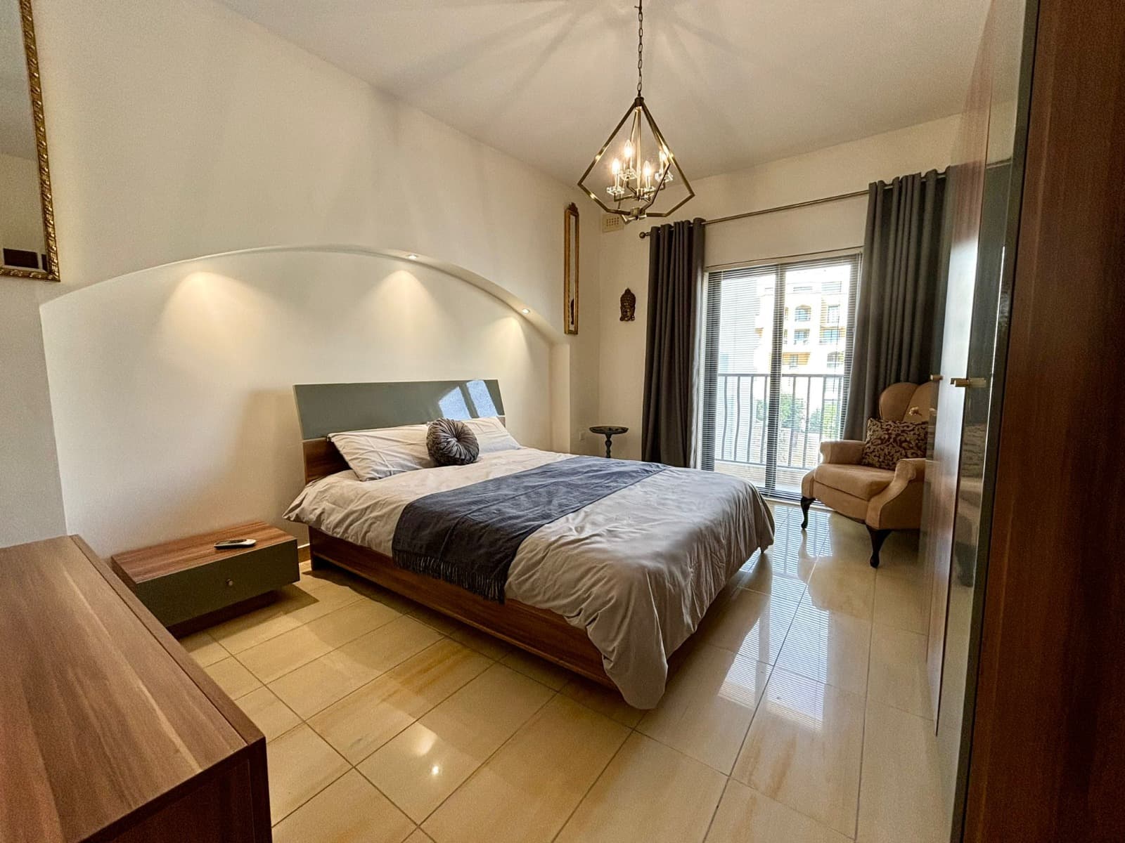 Apartment in St Julians - Photo 1 of 9