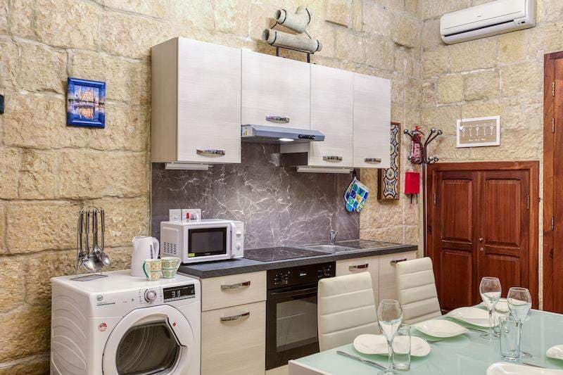 Townhouse in Valletta - thumbnail 6