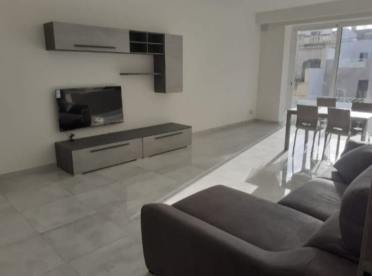 Apartment in Qawra - Photo 1 of 7
