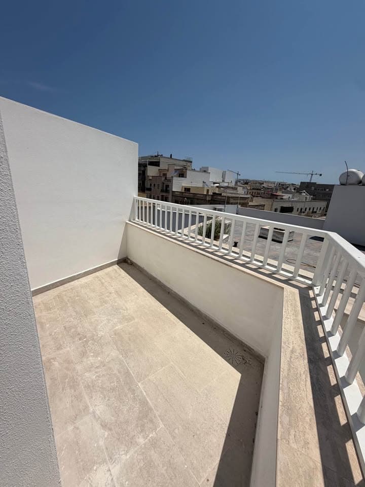 Penthouse in Birkirkara - Photo 1 of 8