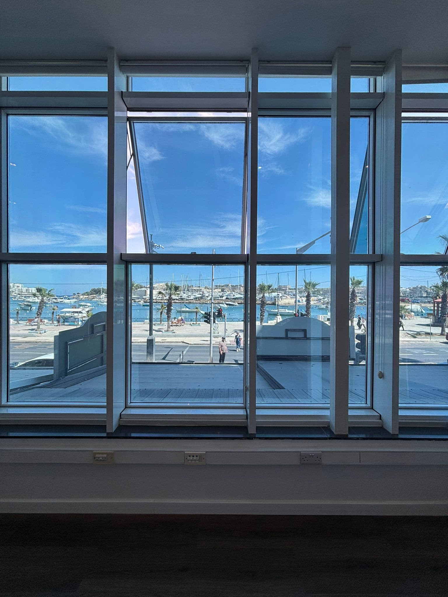 Office in Gzira - Photo 1 of 8