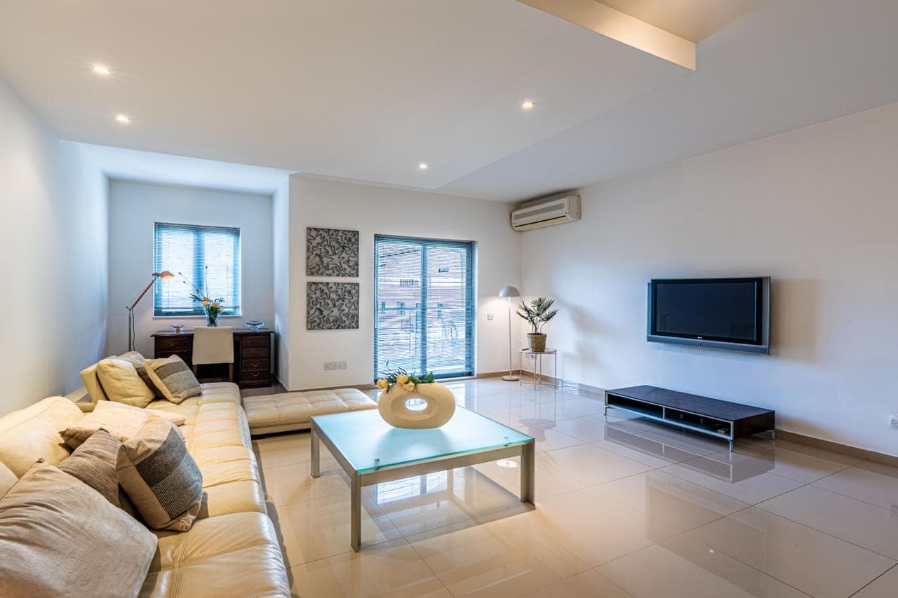 Apartment in Swieqi - Photo 1 of 16
