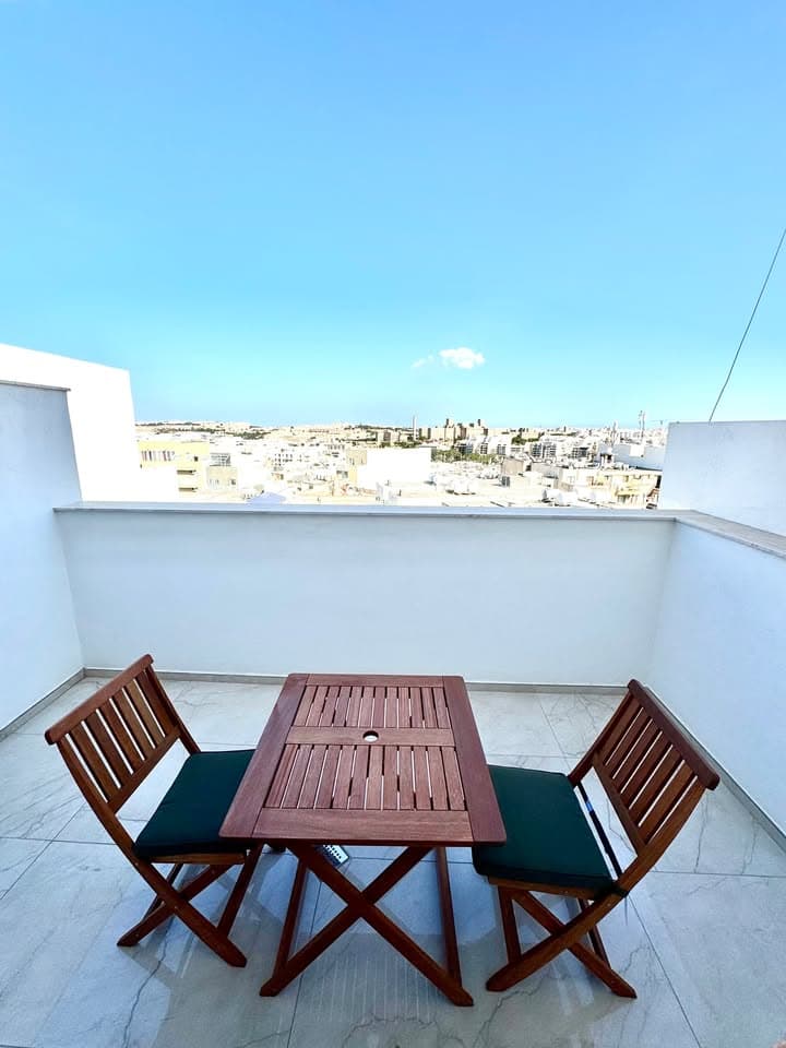 Apartment in Msida - Photo 1 of 8