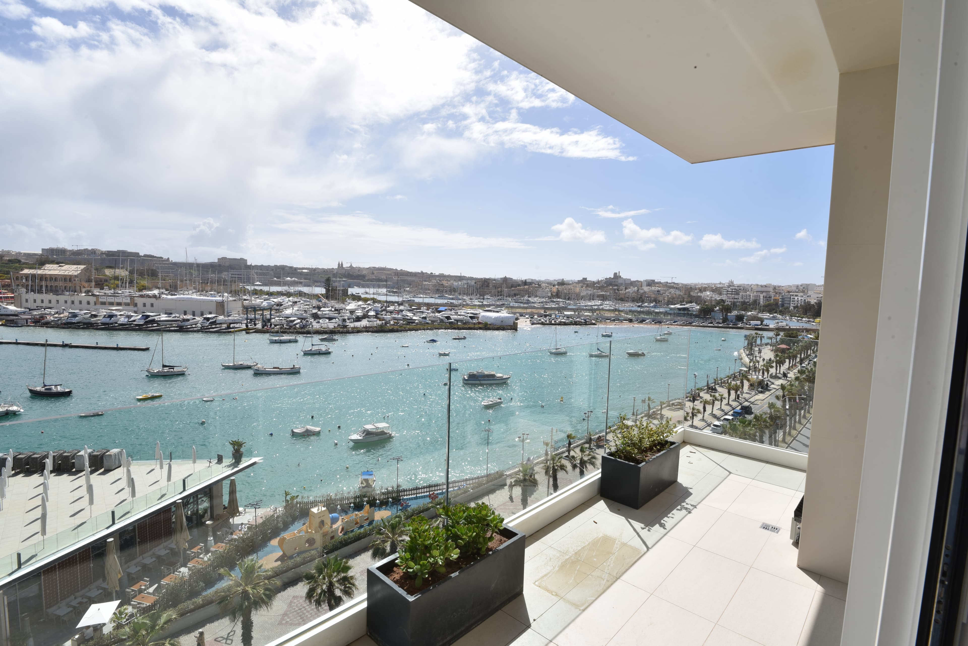 Office in Sliema - Photo 1 of 35