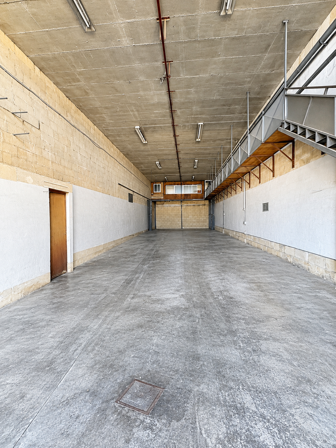 Warehouse in Luqa - Photo 1 of 1