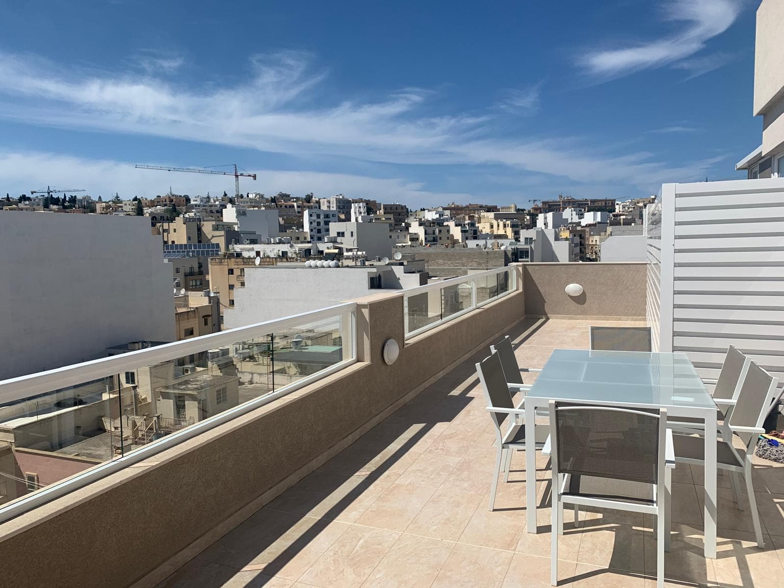 Penthouse in Gzira - Photo 1 of 12