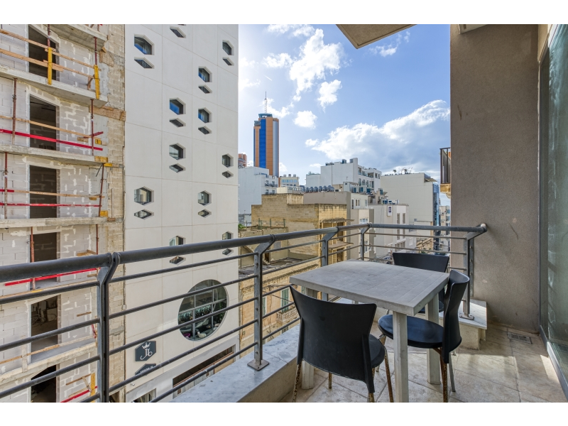 Apartment in St Julians - Photo 1 of 21