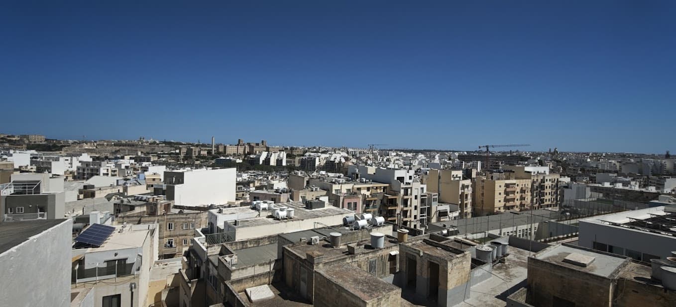 Penthouse in Msida - Photo 1 of 20