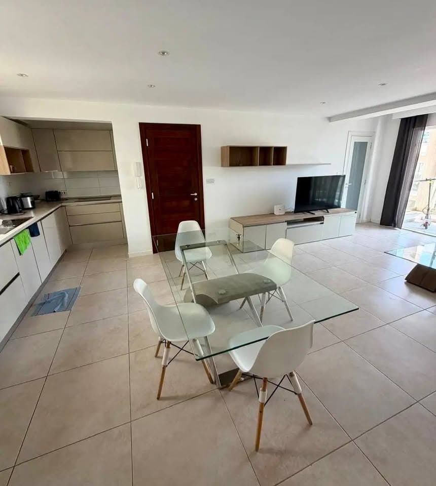Apartment in Swieqi - Photo 1 of 6